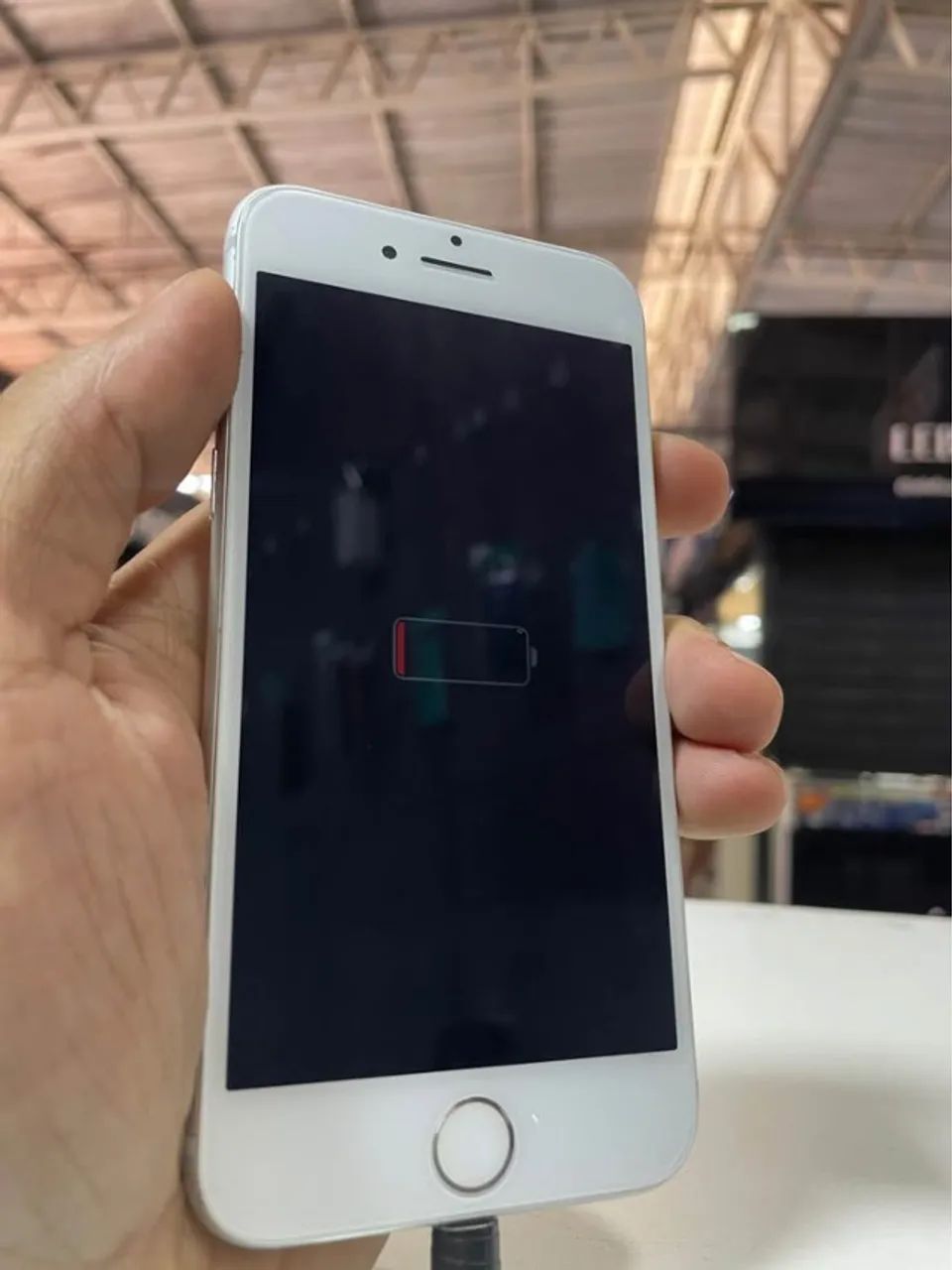IPHONE 8 64 gigas - Celulares e Smartphones - Parque Amazônia