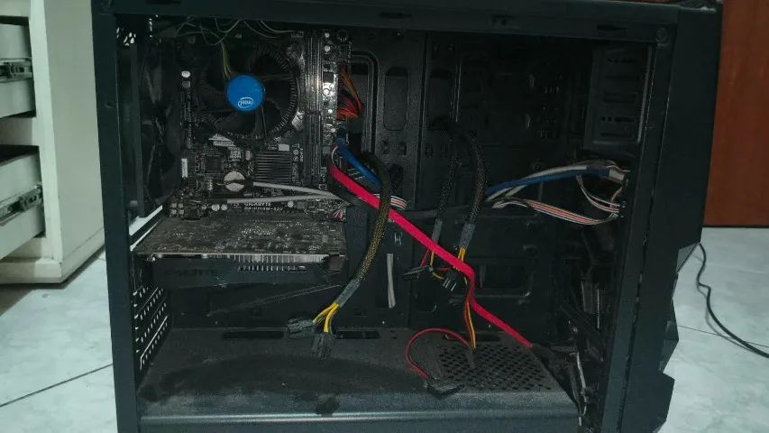 PC gamer (para retirada de peças) 