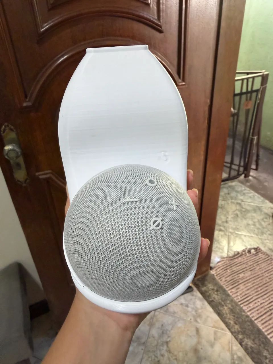 Assistente virtual Smart Speaker Echo Dot 5ª Geração com Alexa Amazon Bivolt+suporte - Foto 3