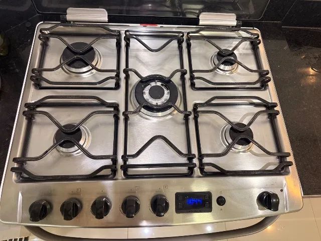 Fogão Electrolux 5 Bocas Inox com Tripla Chama e Timer Digital - Excelente Estado! - Foto 3
