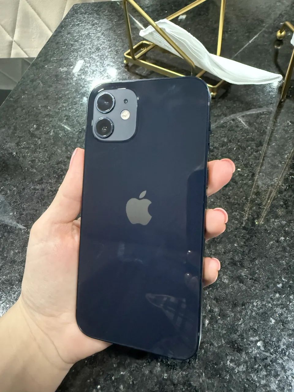 IPHONE 12