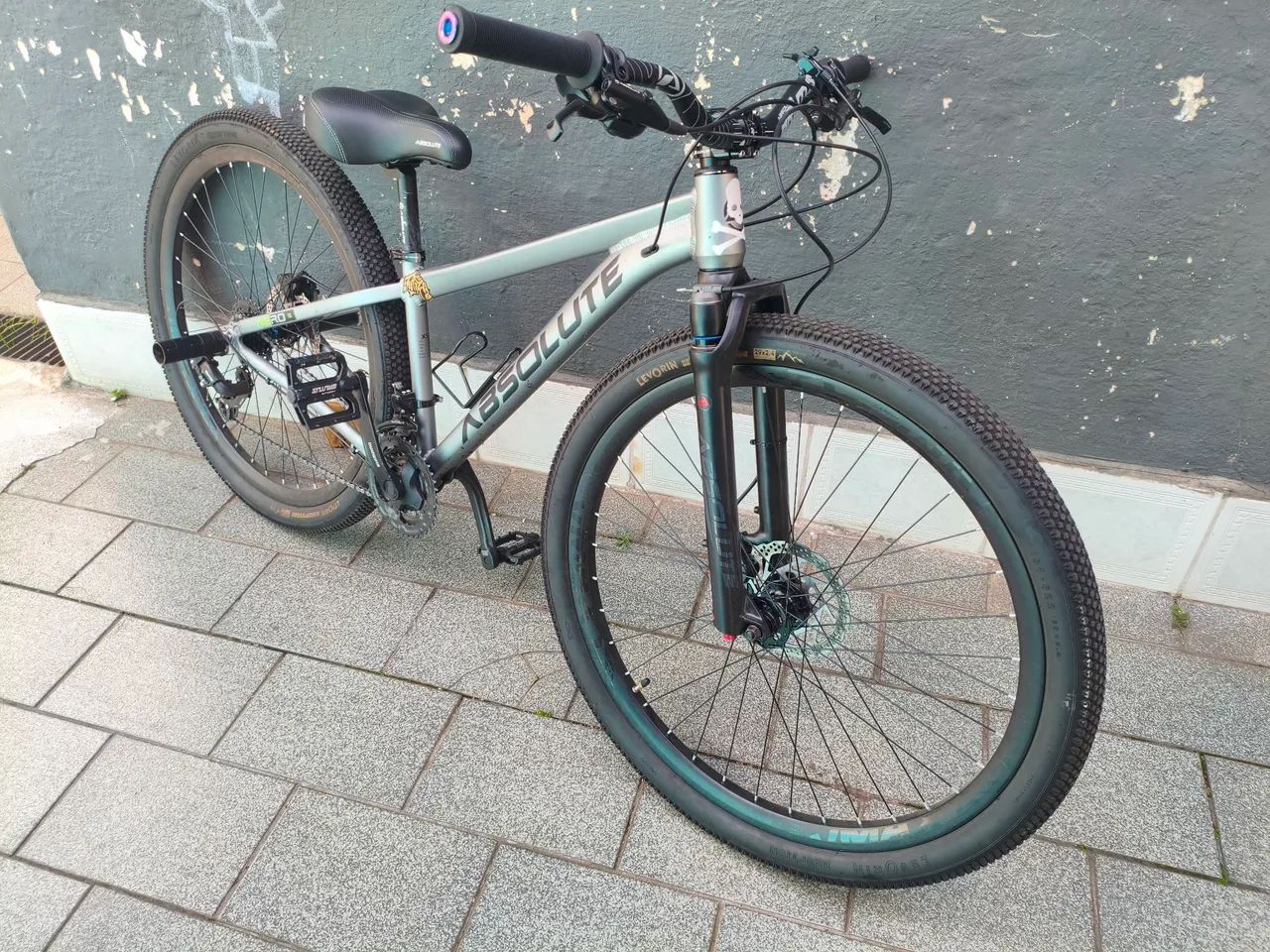 Bicicleta Absolute Nero 5 Urban Assault