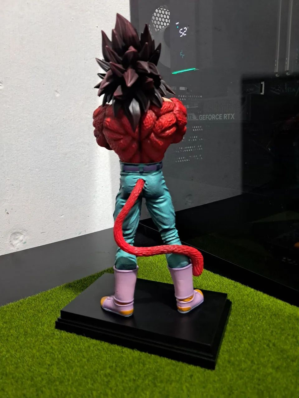 Action Figure Dragon Ball GT - Vegeta SSJ 4 30cm - Foto 4