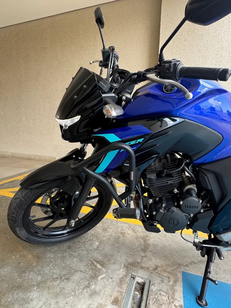 YAMAHA FAZER 250 FLEX NOVÍSSIMA COM 17 MIL KM E TODAS REVISÕES NA AUTORIZADA