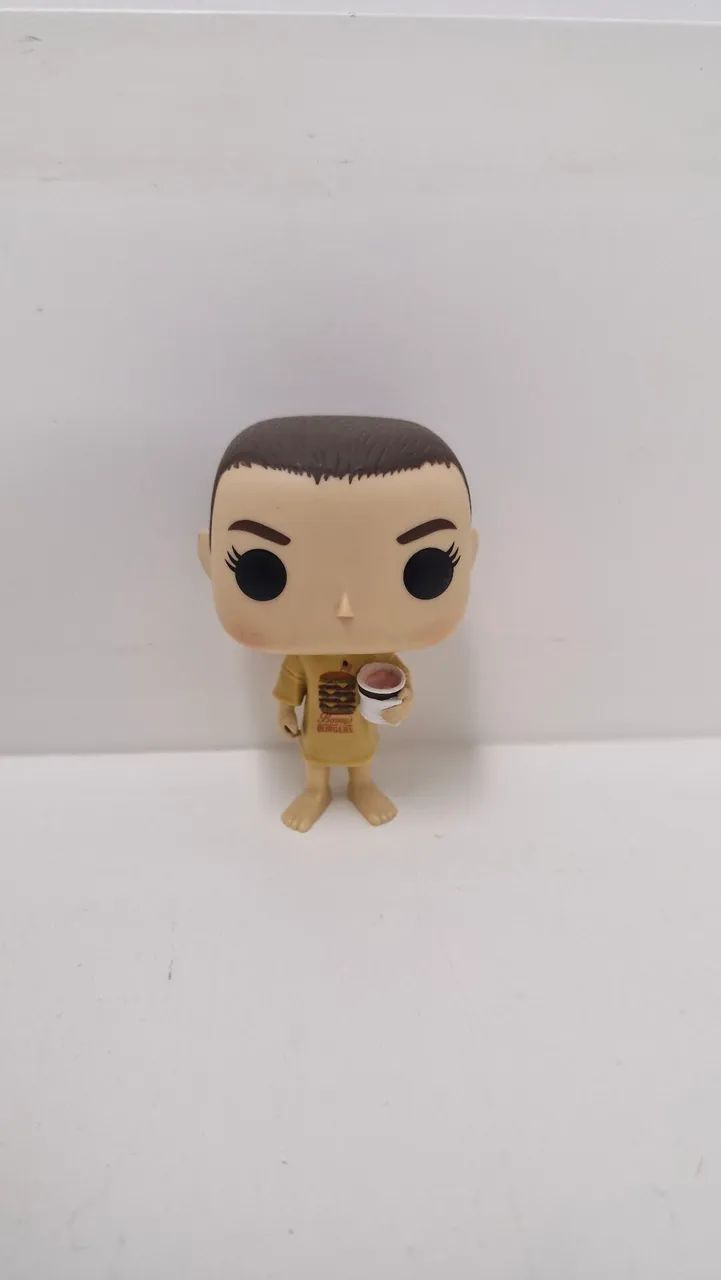 Fundo pop Eleven In Bueger (Stranger things) 718