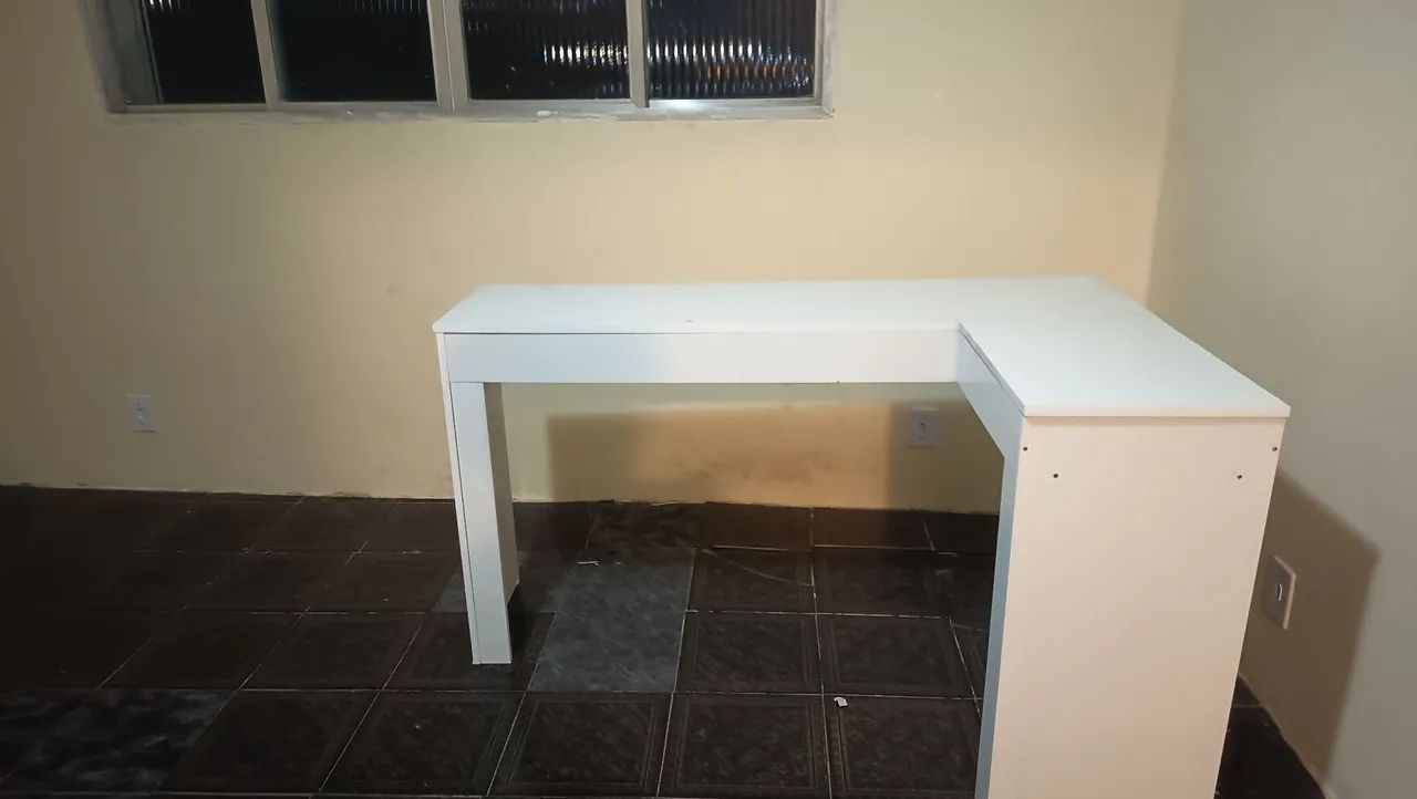 Escrivaninha e penteadeira  - Foto 4
