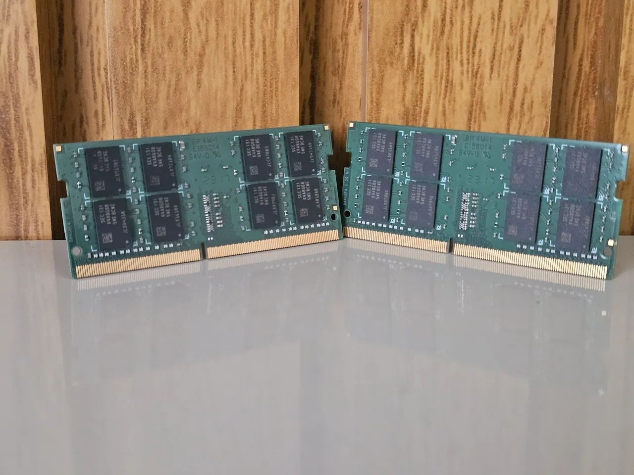Samsung DDR4-3200 32GB (16GB×2) Samsung 32GB (2x16GB) DDR4 3200MHz PC4-25600 (PC4-3200AA) CL22
