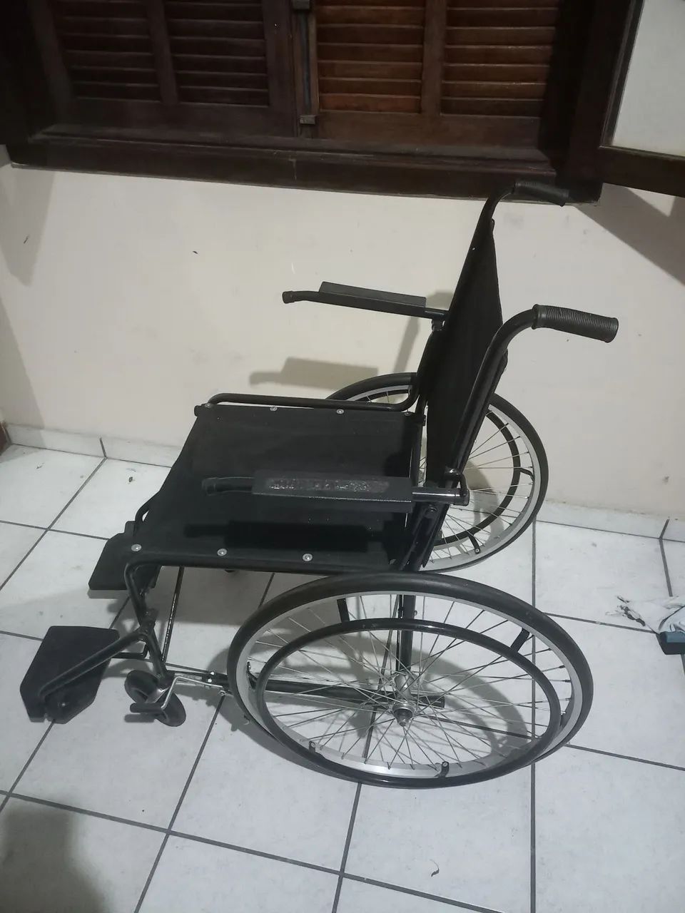 Cadeira de rodas - Foto 5