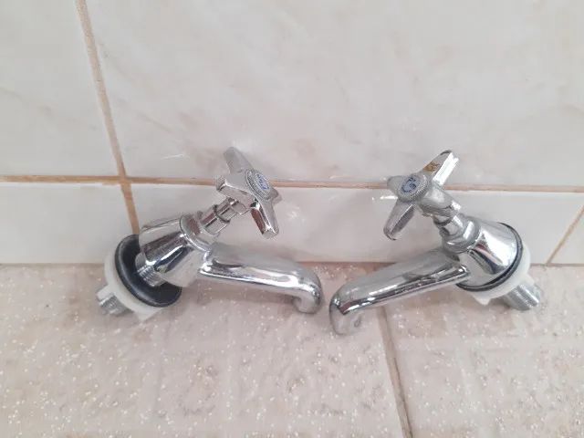 Kit com 2 torneiras de lavabo - Foto 3