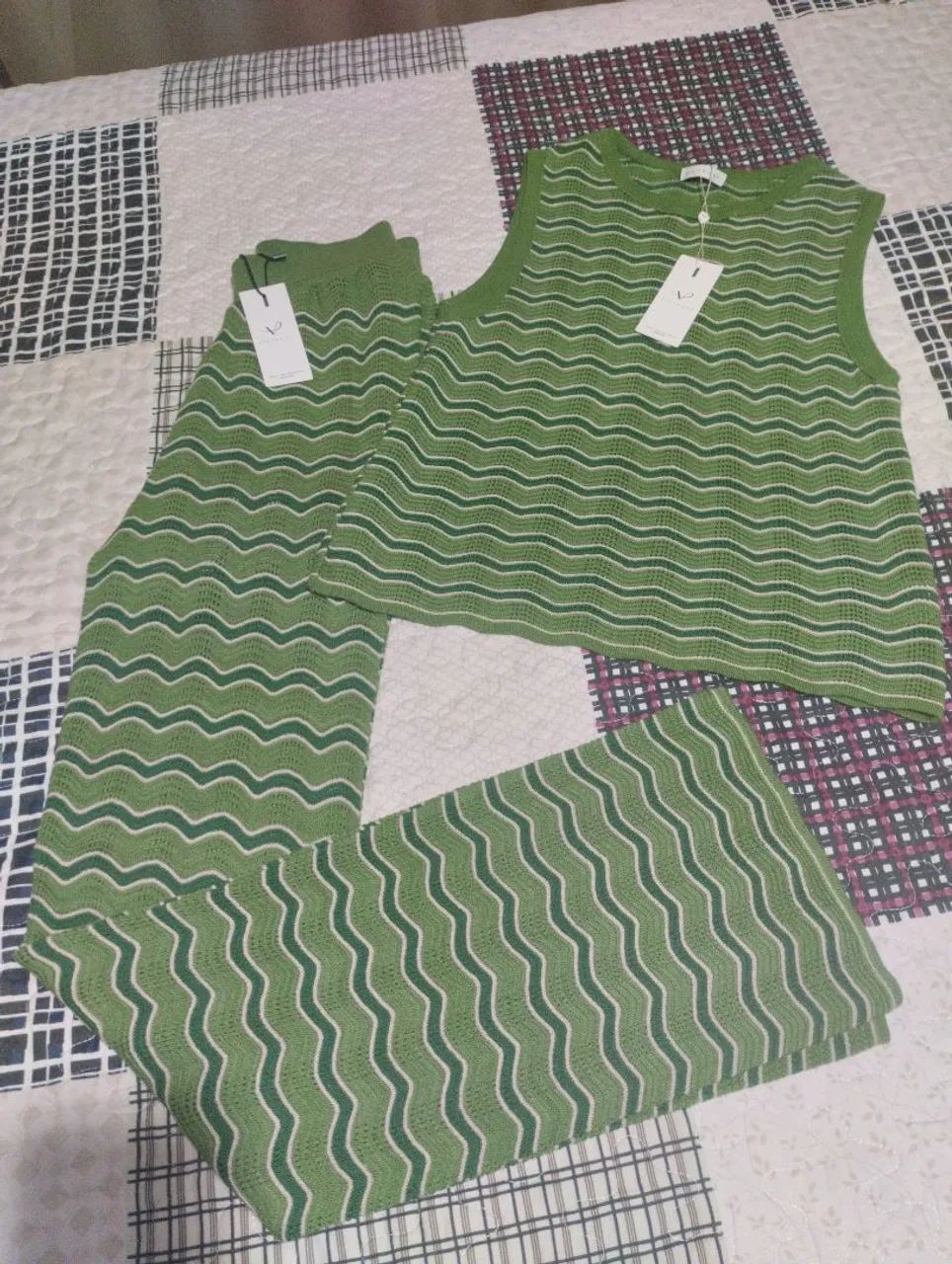 Lote de roupas 