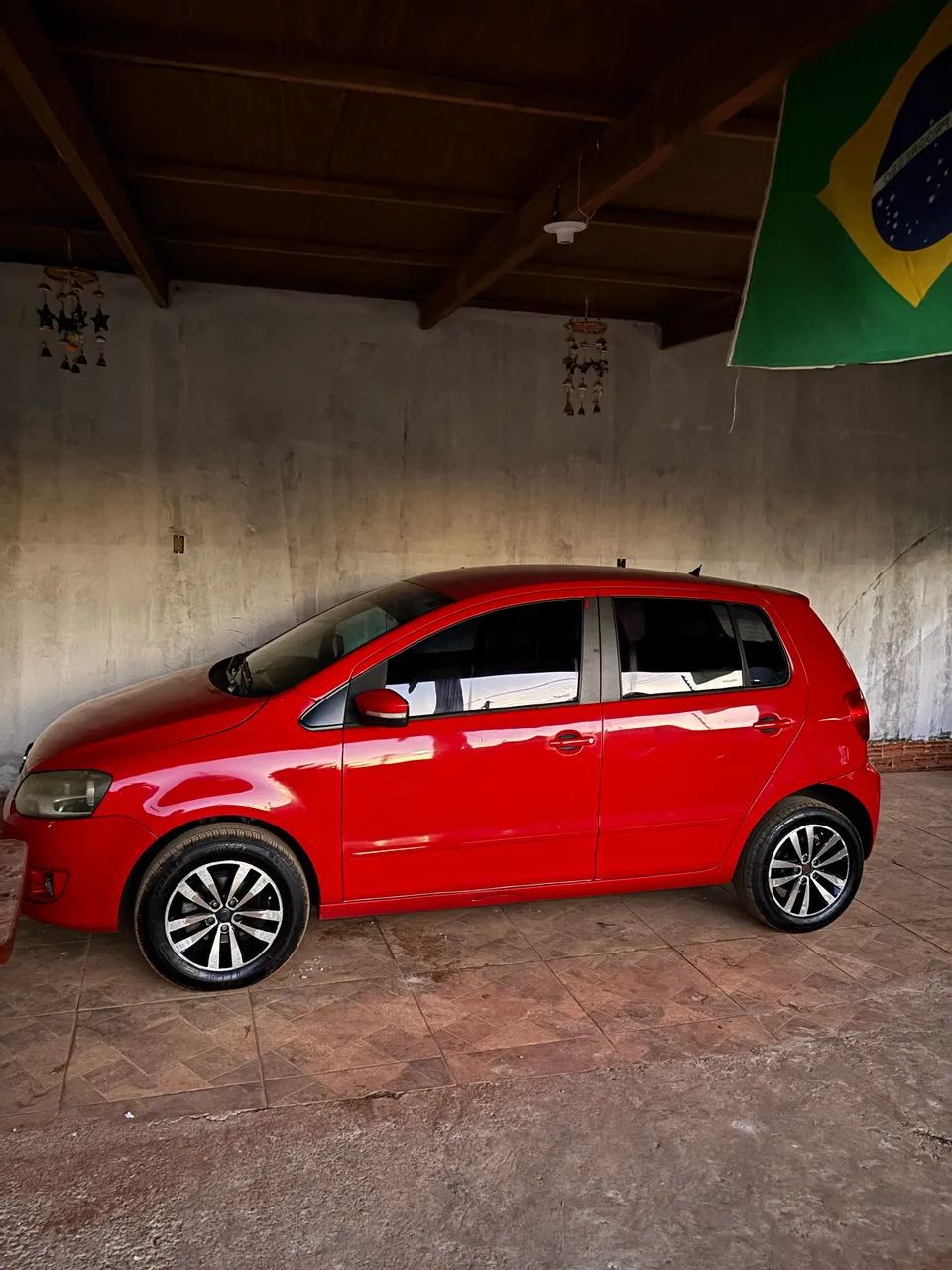 Volkswagen Fox 1.0 MI Total Flex 8V 5P 2011 - Foto 2