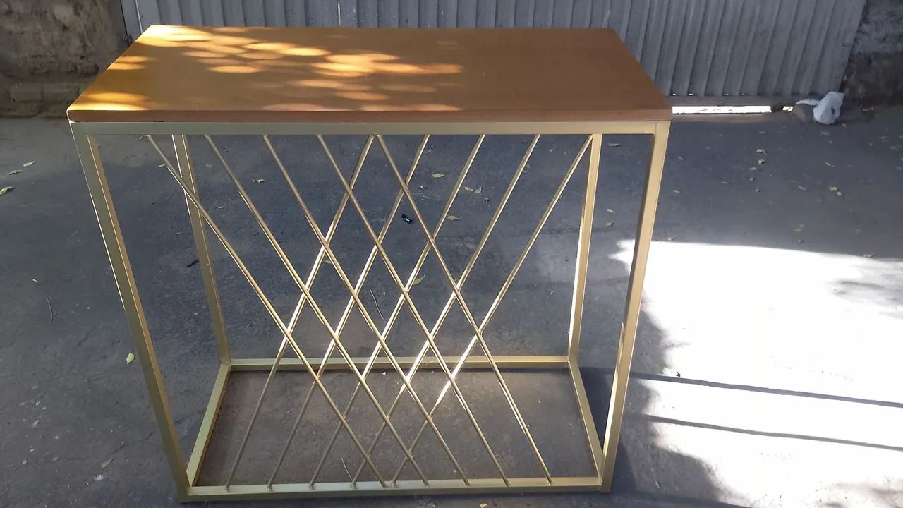 Mesa (feita sob encomenda)