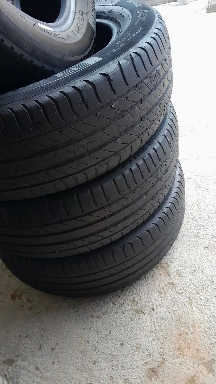 Pneus de carro número 15