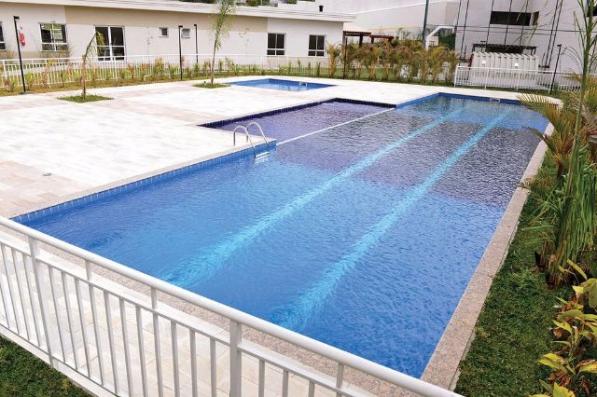 Apto mobiliado 3 dormitórios sendo 1 suíte no Village Paraná