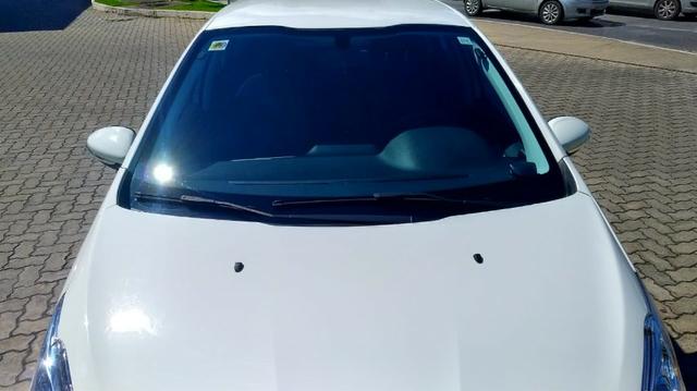 Peugeot 208, única dona, apenas 31.000Km rodados! Super novo! - Foto 4
