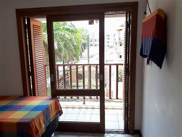 Apto 3 dorm no Grand Bali, frente mar, segurança 24 hs, lazer completo, mobiliado, ar cond - Foto 4