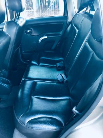 Citroen C3 glx 1.4 bancos em couro - Foto 12