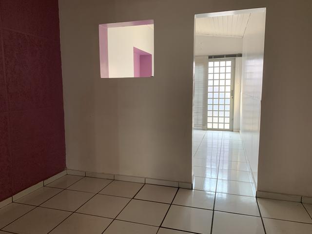 Aluga-se ou vende-se casa/comercial bairro Baú - Foto 3