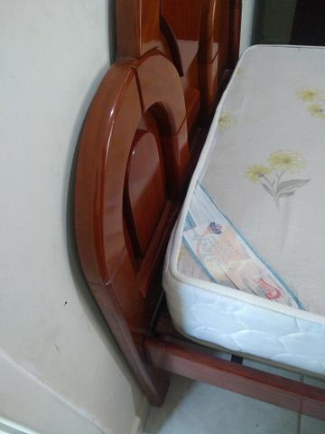 Cama e colchão