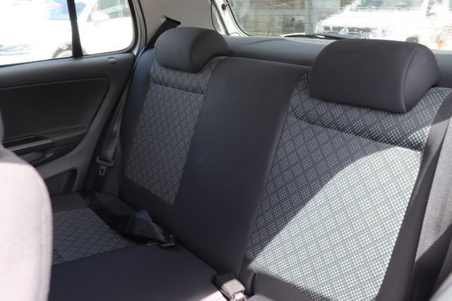 Volkswagen Fox 1.0 MPi Trendline 2016 - Foto 6