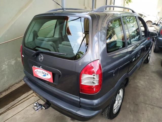 CHEVROLET ZAFIRA (Elegance) 2.0 16v 4P 2005 - Foto 9