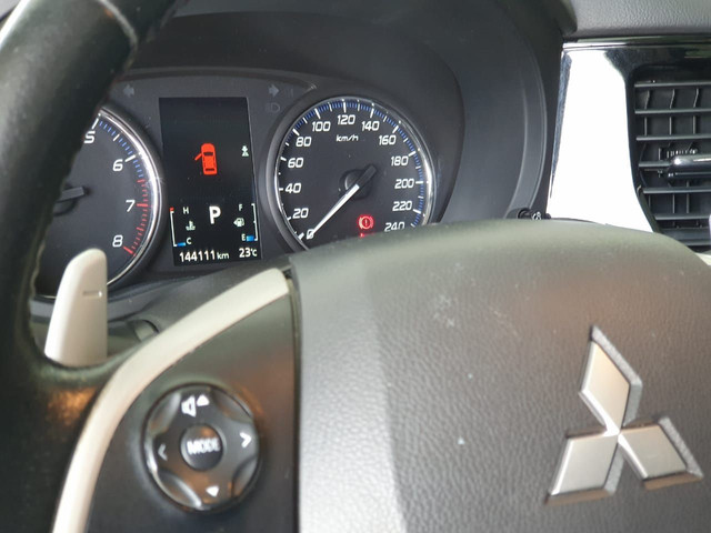 OUTLANDER 2.0 160CV AUTOMÁTICA 2015 - Foto 6