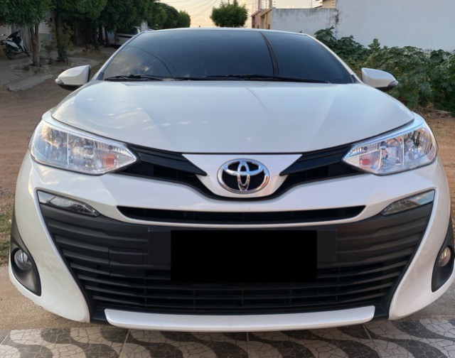 VENDO YARIS SEDAN