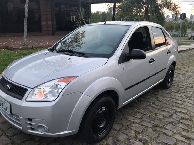 FIESTA SEDAN 1.0 2009