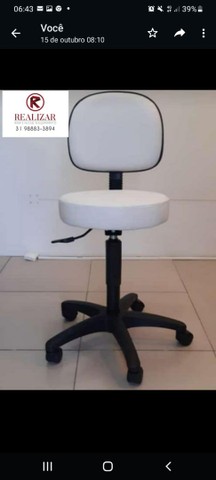 Cadeiras mocho, carrinhos auxiliares,  escadas e macas - Foto 3