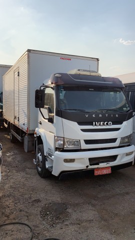 IVECO VERTIS 90V18 2015 BAÚ 6,20 MTS