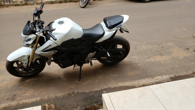 SUZUKI GSR 750 CC 2014
