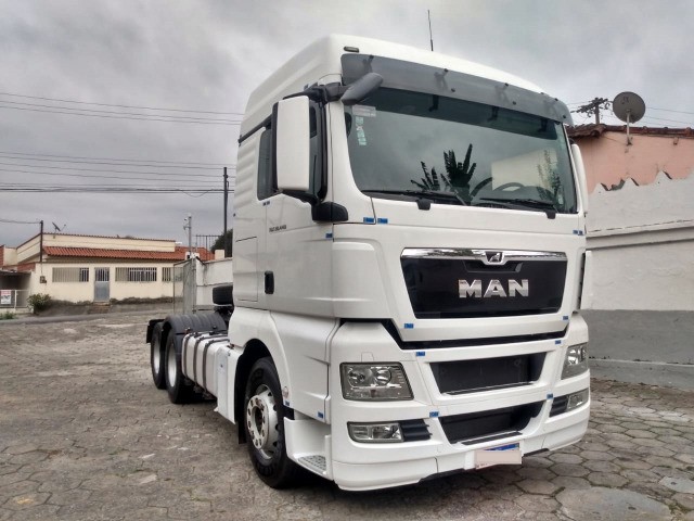 MAN TGX 28.440 6X2 BAIXA KM