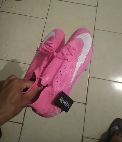 chuteira cano alto mercurial