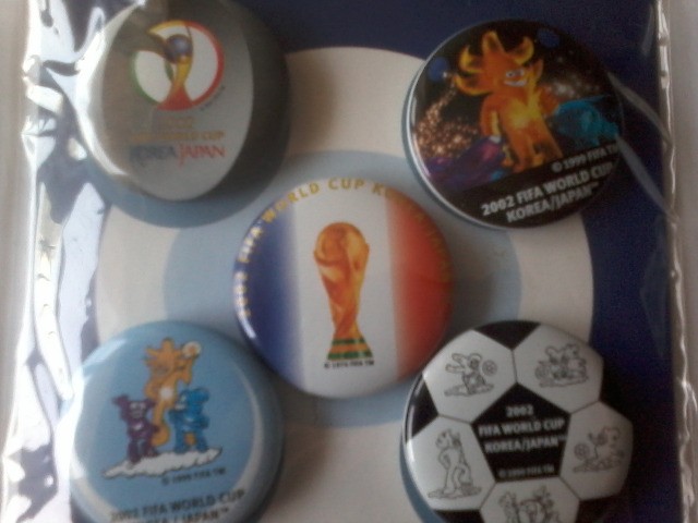 Bottons - Copa do Mundo 2002 - Originais - Foto 2