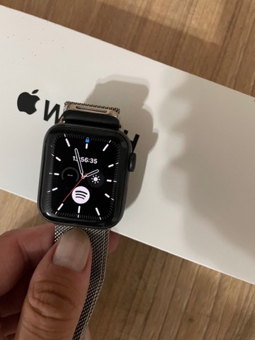 apple watch se com celular