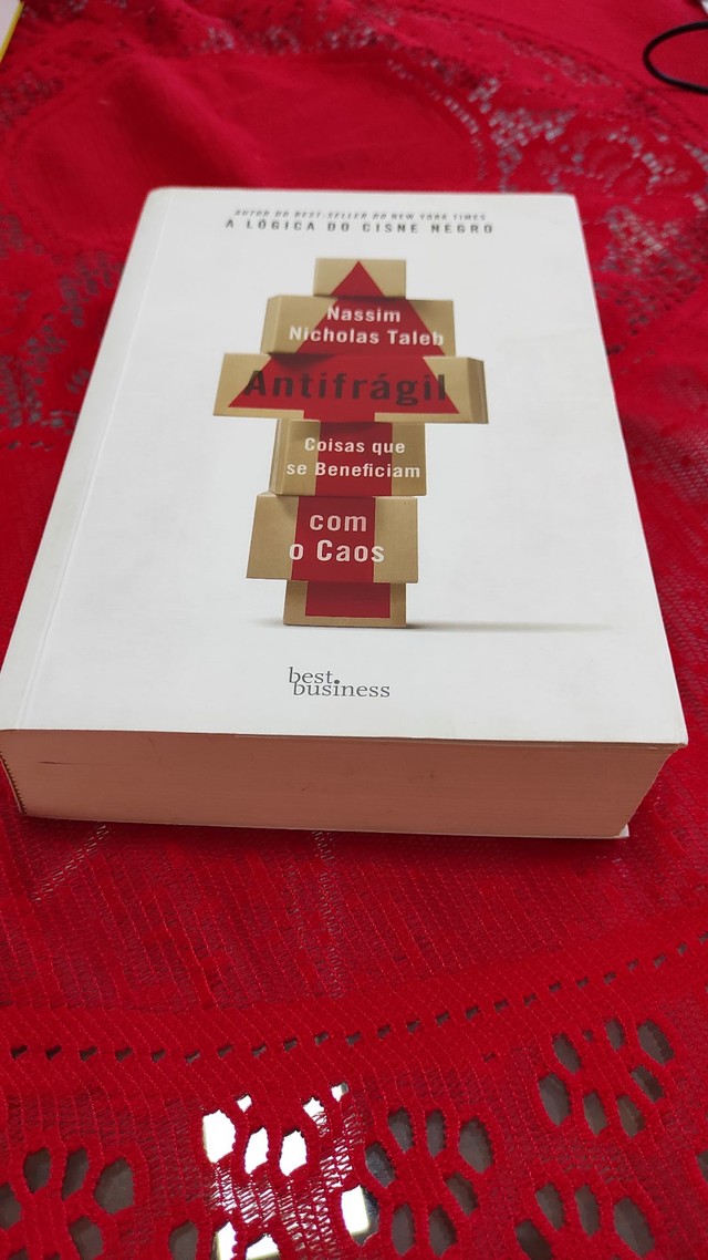 Livro ANTIFRÁGIL  - Foto 3