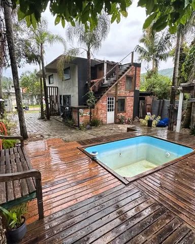 Aluguel anual casa Bal Camboriu
