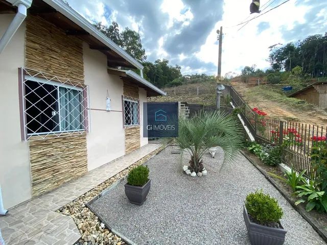 Casa para Venda em Santo Amaro Da Imperatriz