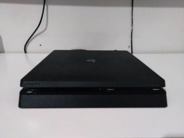 Console Playstation 4 e Um Controle - Foto 3