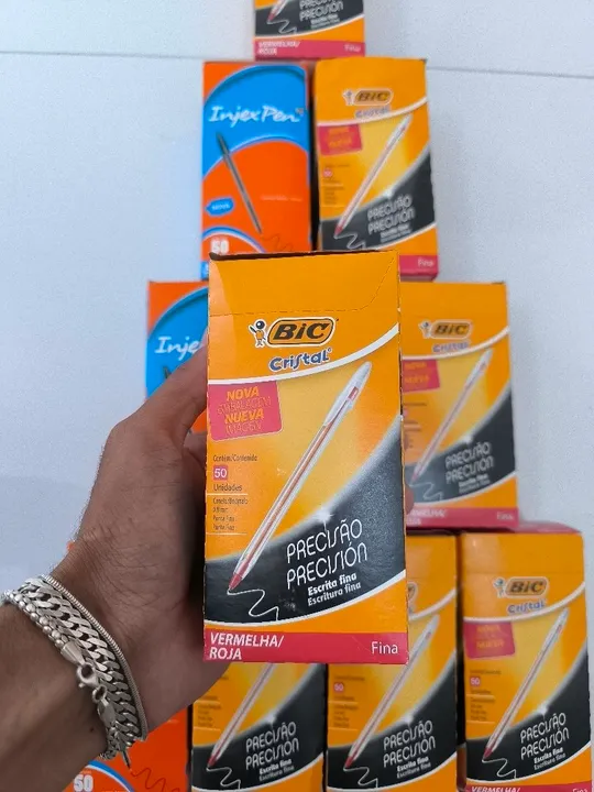 Caixa de caneta com 50 unidades Bic ponta fina ou InjexPen