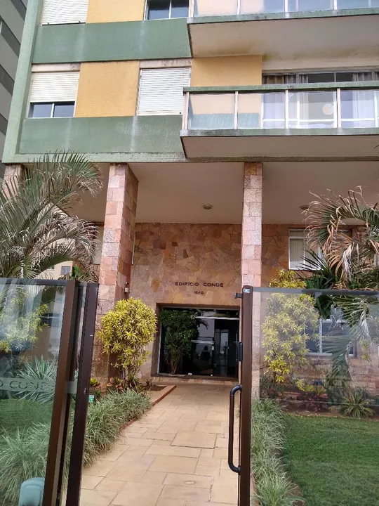 Guarujá pitangueiras prédio e sacada frente pro mar