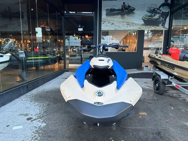 Seadoo Jet Ski Spark Trixx 3Up  - 2025 - Foto 2