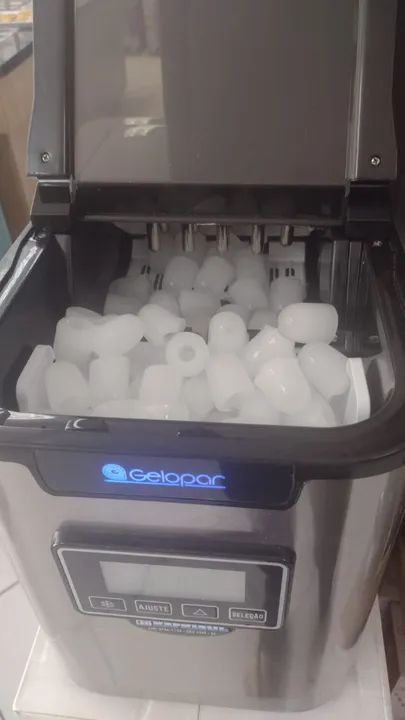 Máquina de Gelo Gelopar / Amanda