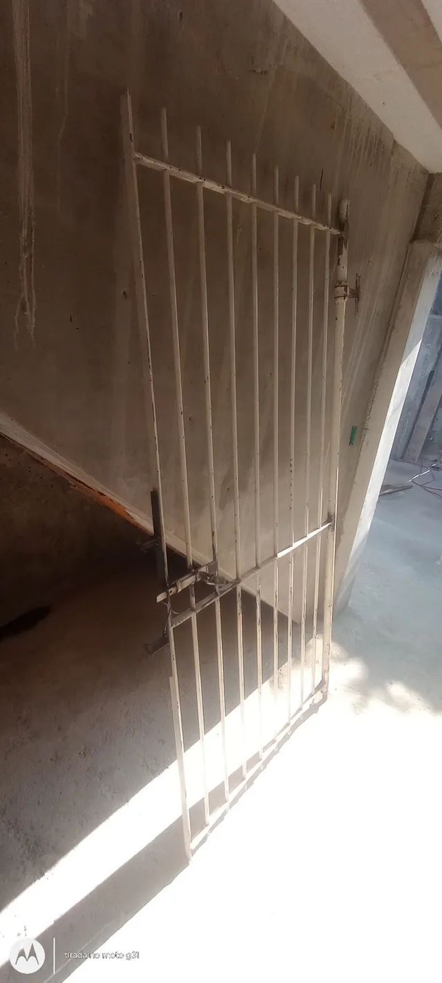 Janela, portão  garagem e portão social - Foto 3