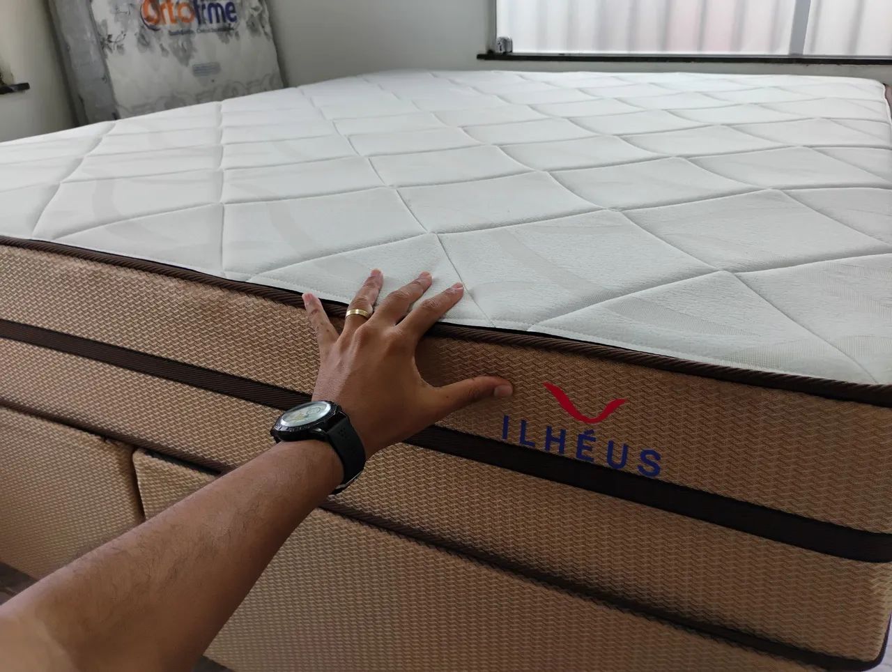 CAMA QUEEN ILHÉUS TOP DE LINHA