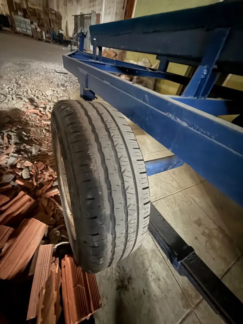 CARRETINHA PARA LANCHA ATÉ 24 pés  - Foto 2