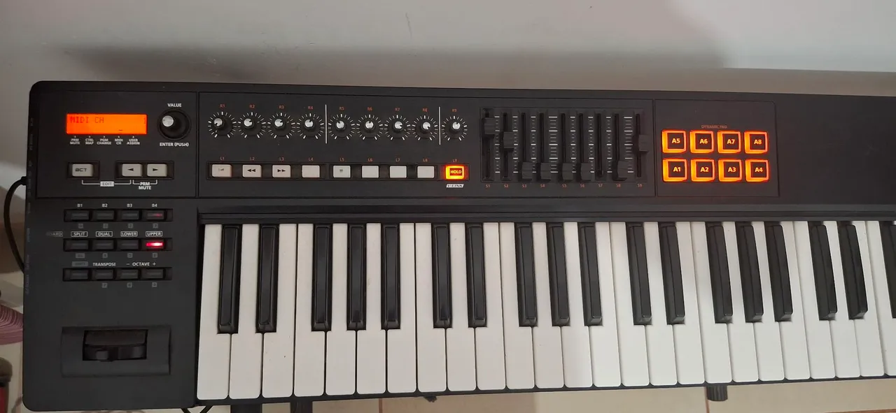 Teclado Controlador roland Roland a800 pro