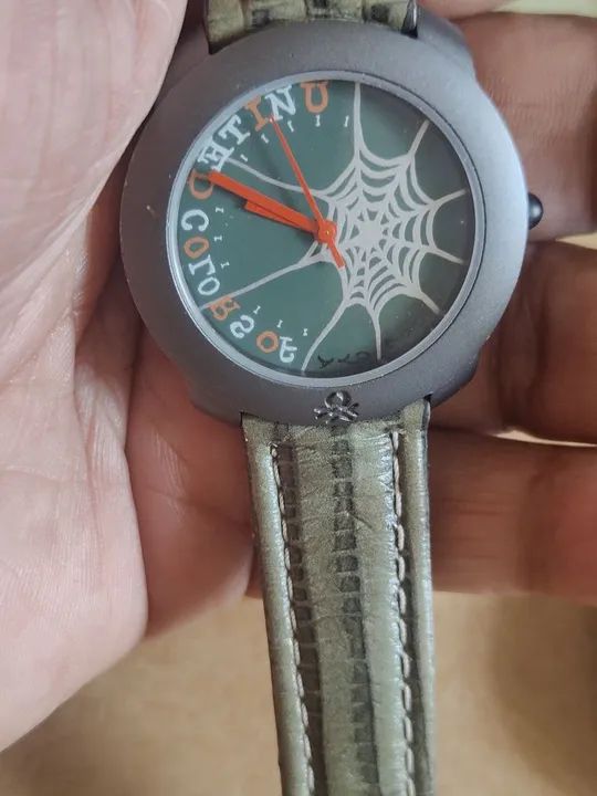 Relógios Benetton e United Colors bulova  - Foto 2