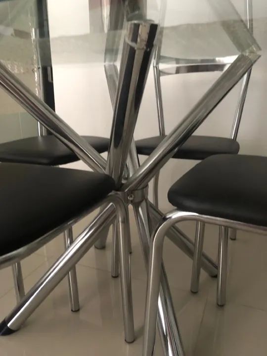 Mesa de Jantar em Vidro e Aço Inox kappesberg. Com algumas avarias  - Foto 2