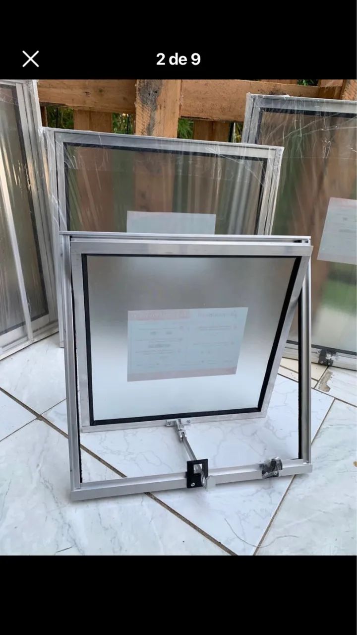 Vitro Máximo Ar alumínio com vidro a partir de R$ 79,00